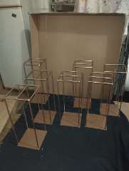 Estructura para centro de mesa Pedestal con Base Metalica y Travesaño